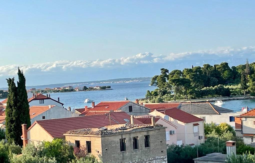Lumar Holidays And Apartments Preko Kültér fotó